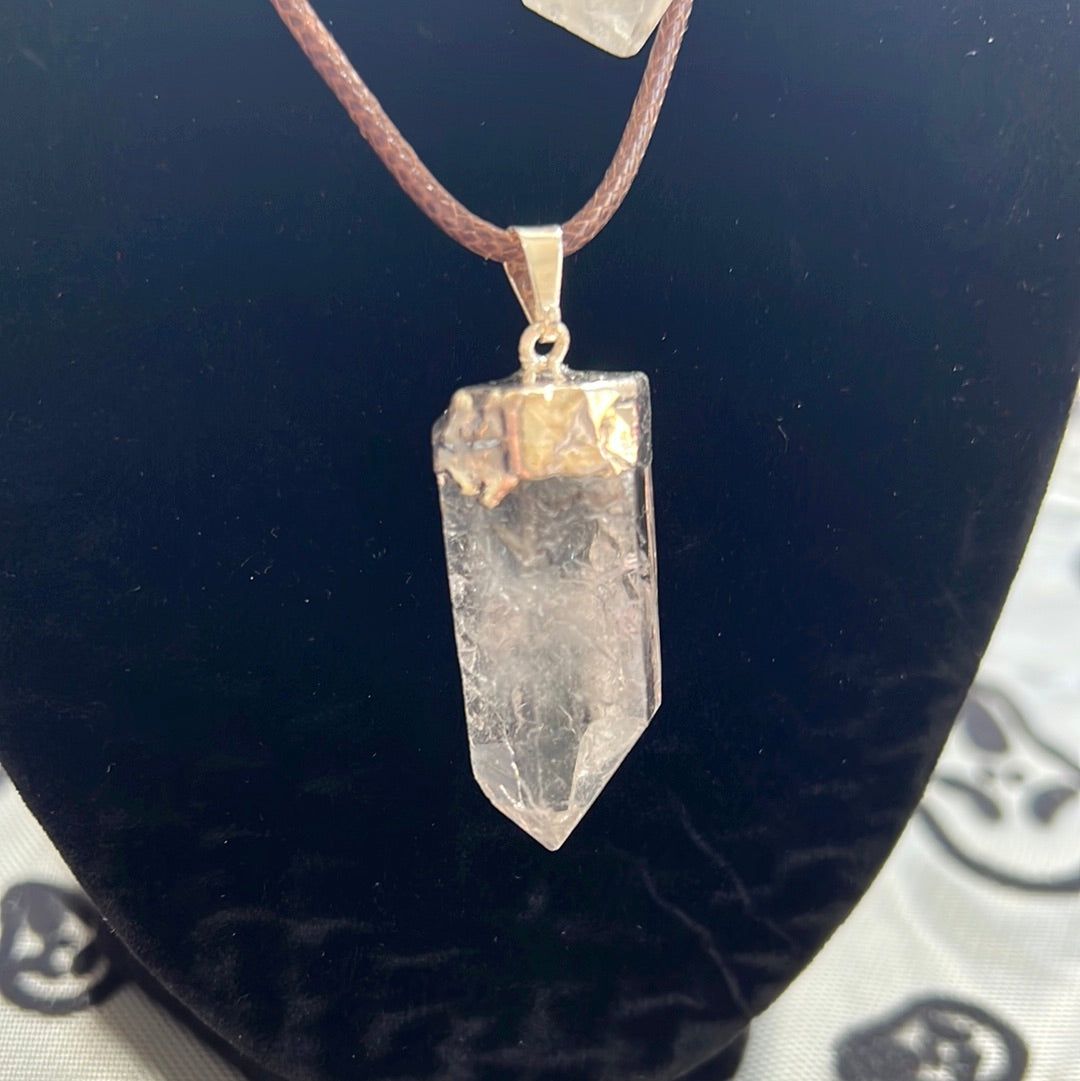 Clear Quartz Point Pendant Gold/Silver