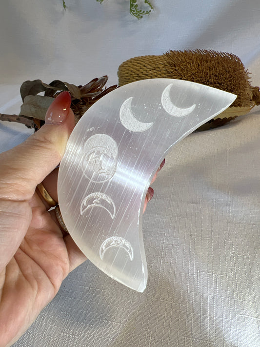 Selenite Moon Phase Moon Shape Charging Plate