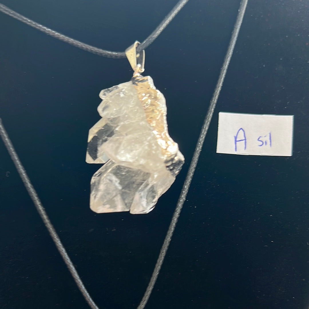 Clear Quartz Cluster Pendant Gold/Silver - OCT27