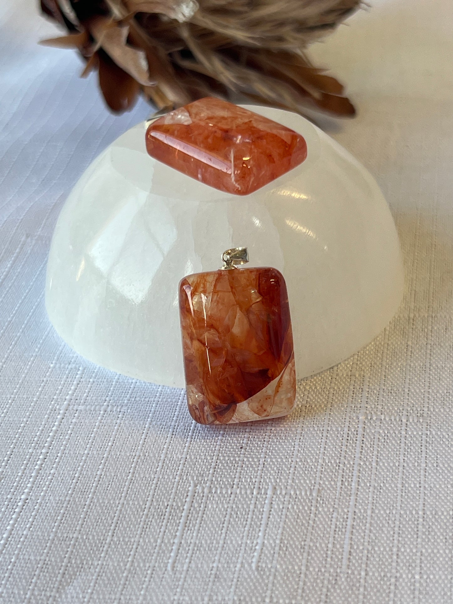 Fire Quartz High Quality Pendant