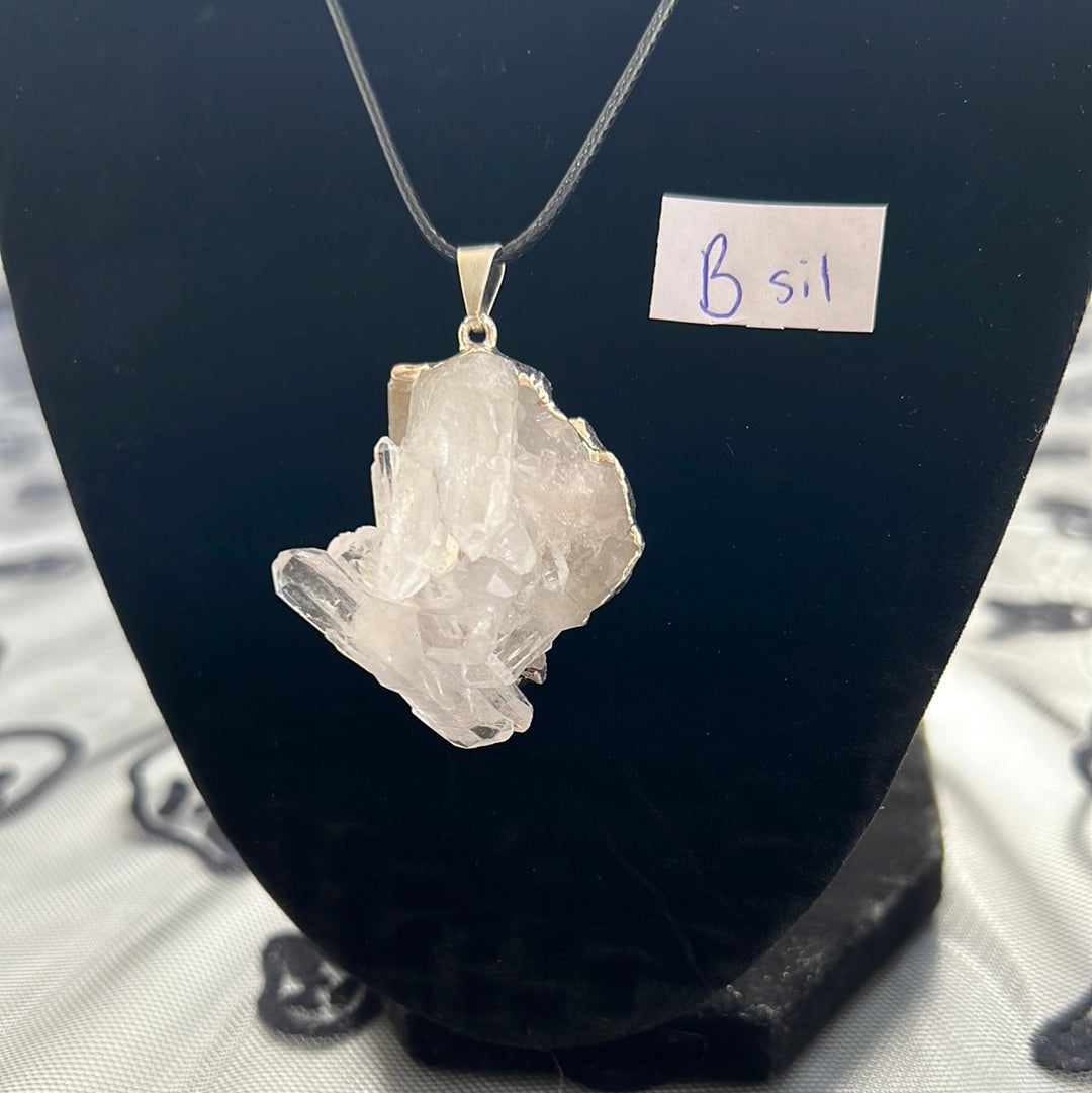 Clear Quartz Cluster Pendant Gold/Silver - OCT27